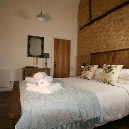 La Roussille - Oak Barn Villa Saint-Sulpice-d'Excideuil ภายนอก รูปภาพ